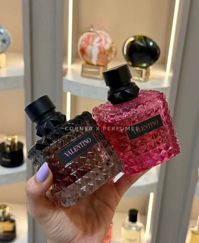 Parfume Valentino rozë dhe e zezë