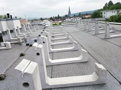 Gurë solarë betoni për çati të sheshta