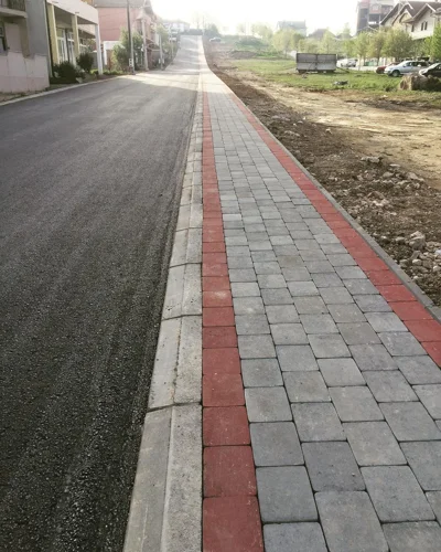 Kubëza betoni për trotuar