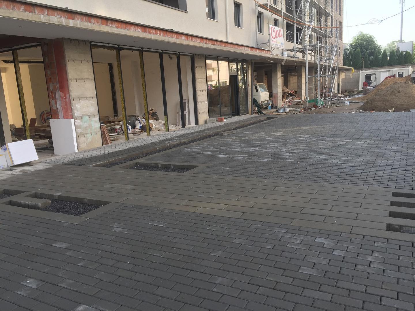 Shtrim me kubëza betoni gri – DekorBeton