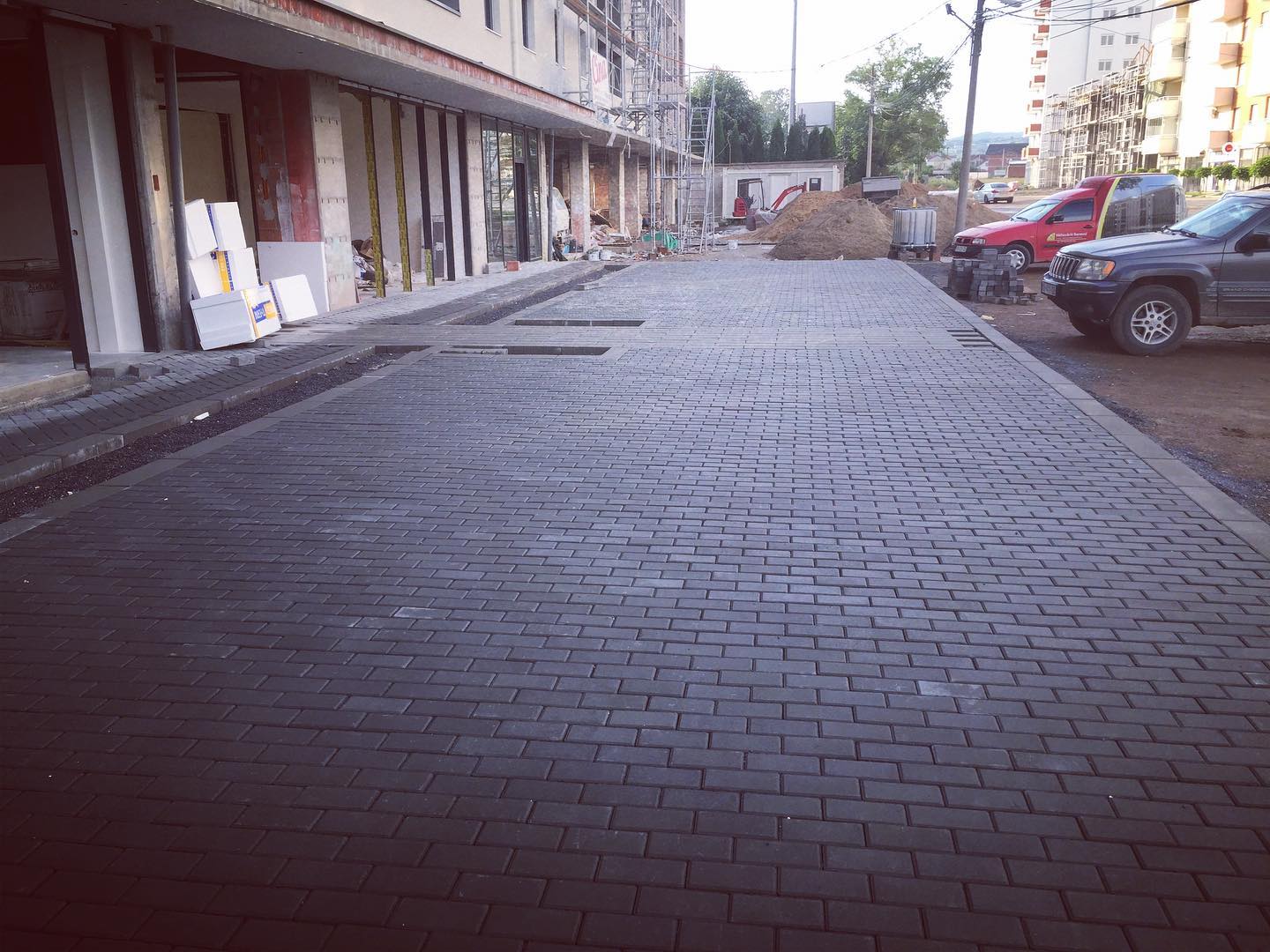 Shtrim me kubëza betoni gri – DekorBeton (4)
