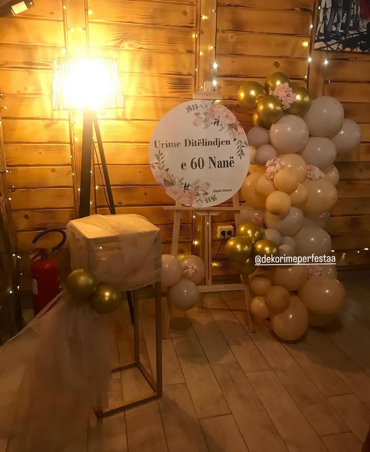 Dekor me balona për ditëlindjen e 60-të – Dekore per ditlindje