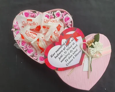 Kuti zemër me Raffaello për 8 Mars