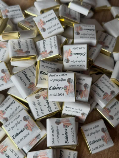 Çokollata të personalizuara me dizajne/ shkrime të ndryshme!
