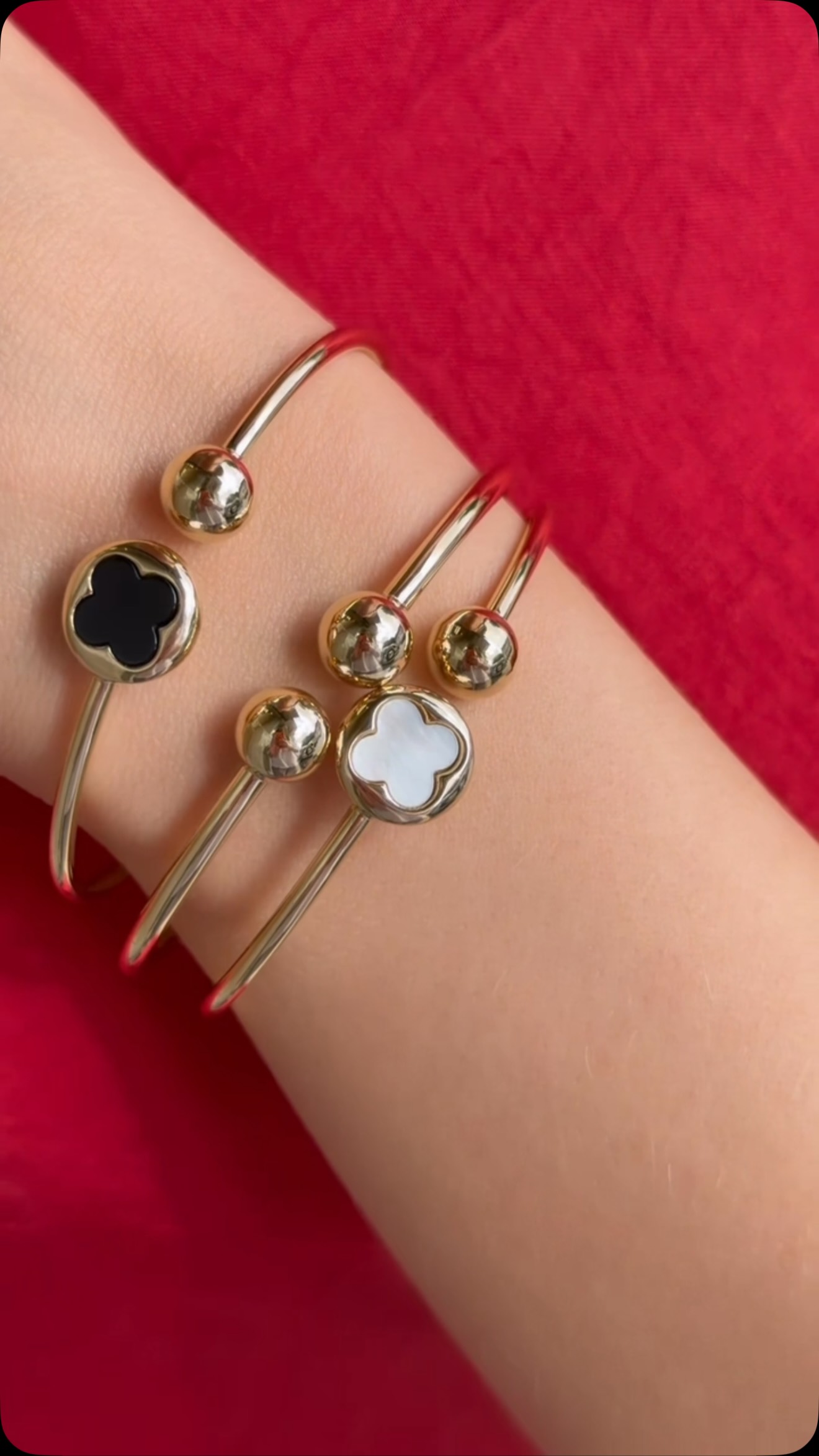Byzylykë ari me motiv tërfili – Dobroshi Jewellery