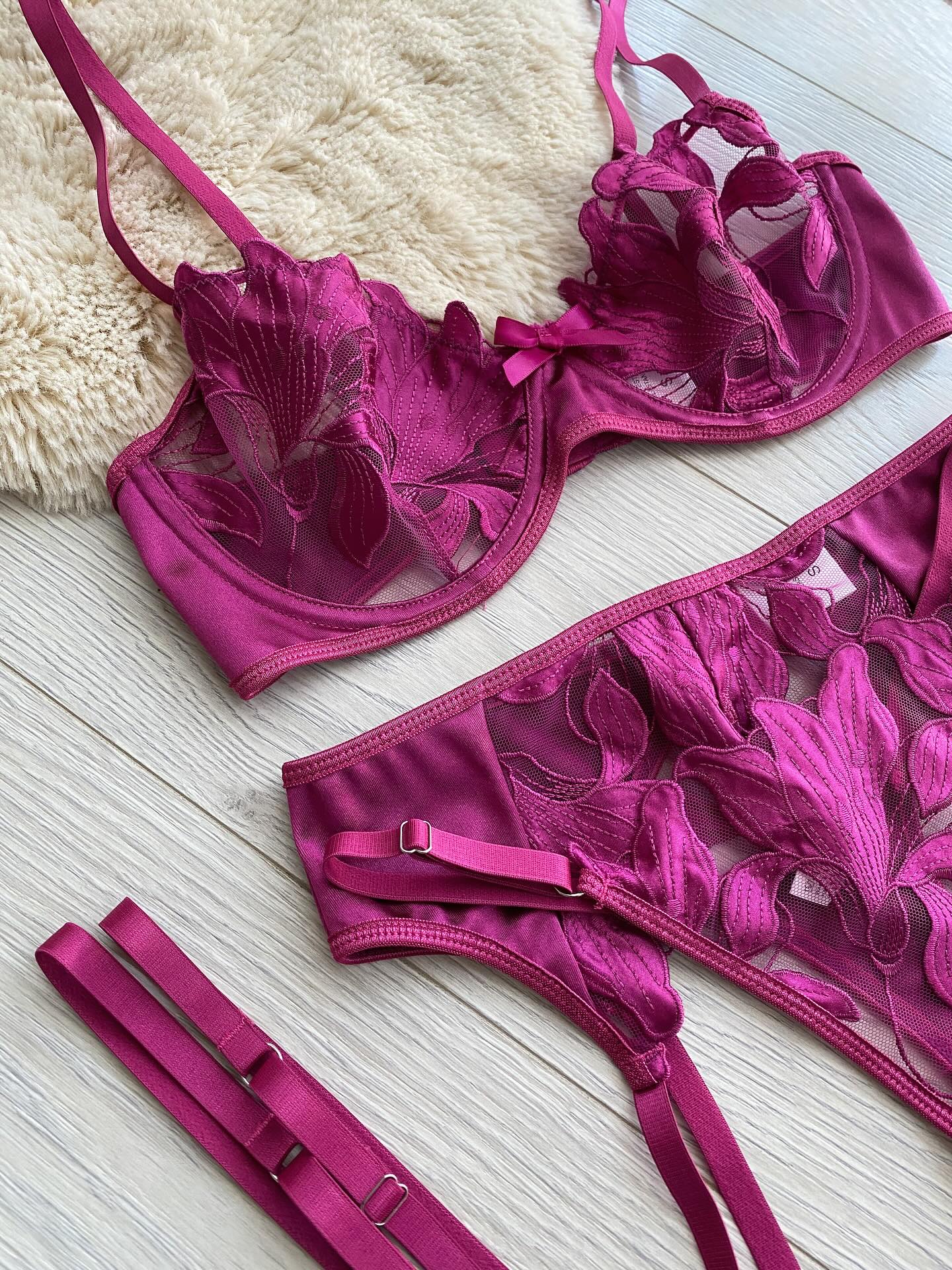 Set vjollcë të brendshme me rripa – Dream Lingerie