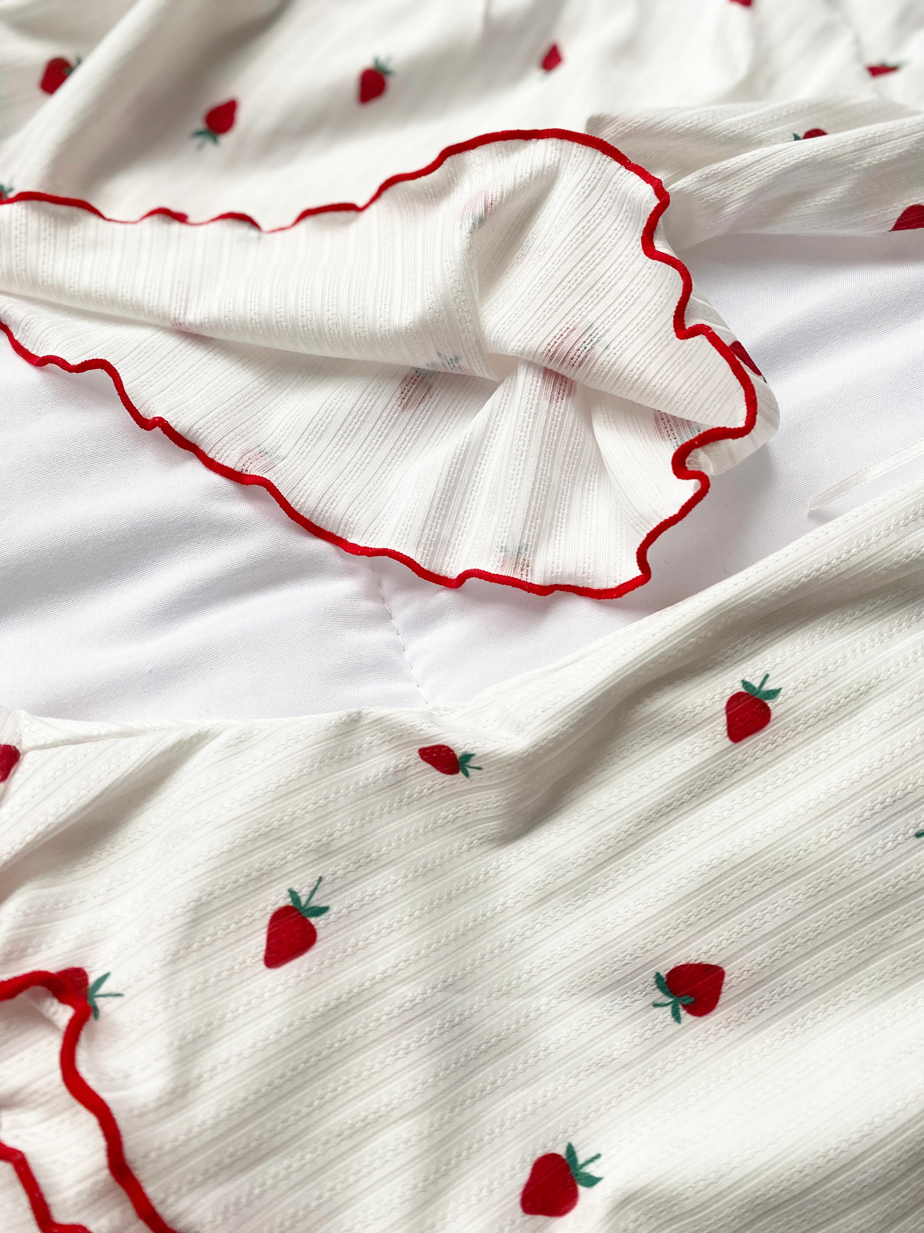 Pizhame verore e bardhë me luleshtrydhe – Dream Lingerie (2)