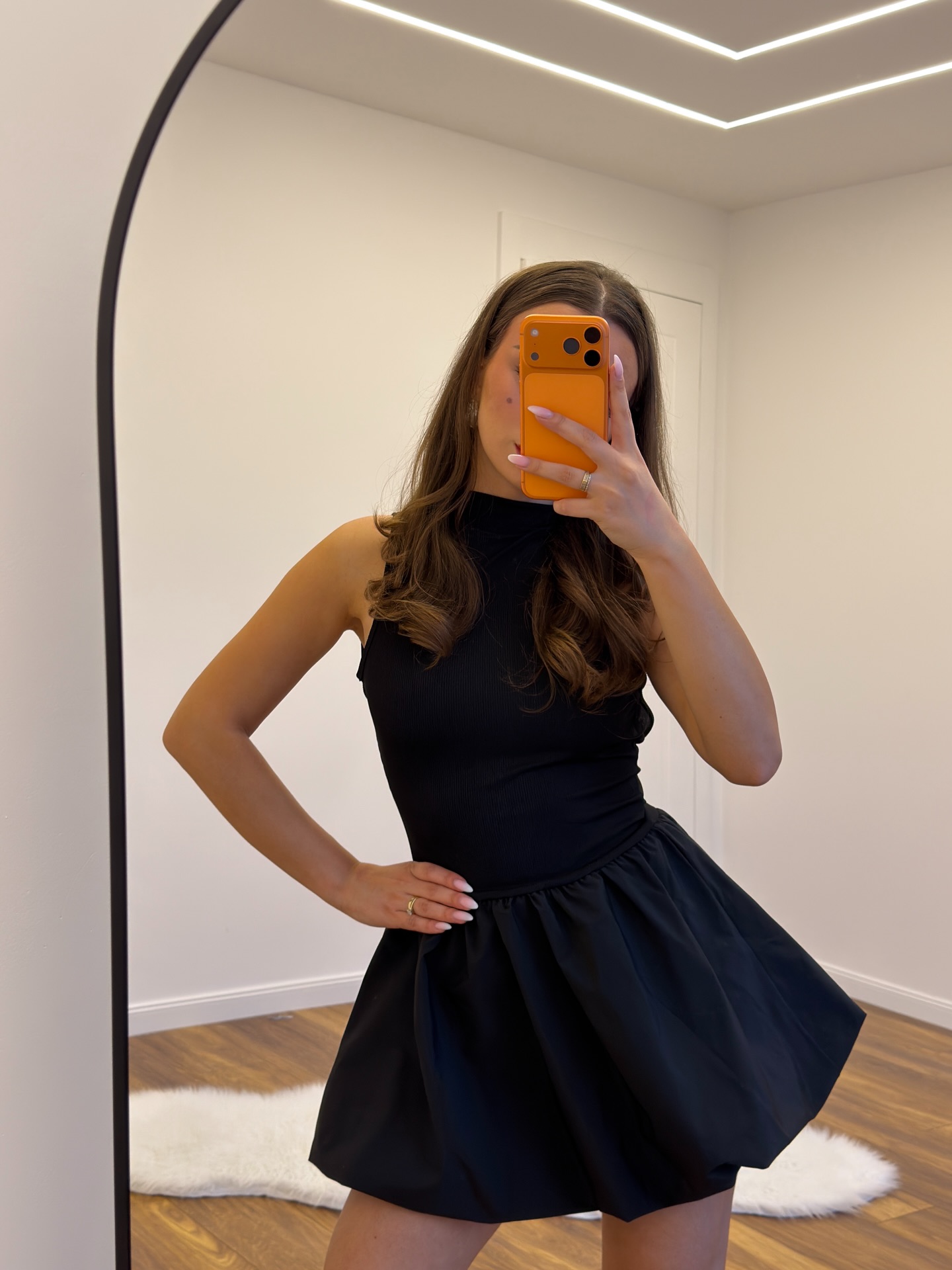 Fustan i shkurtër i zi pa mëngë, XS-S – NILA DRESSES (2)