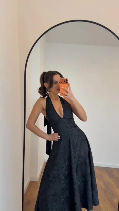Fustan midi blu i errët me jakë halter, XS-M