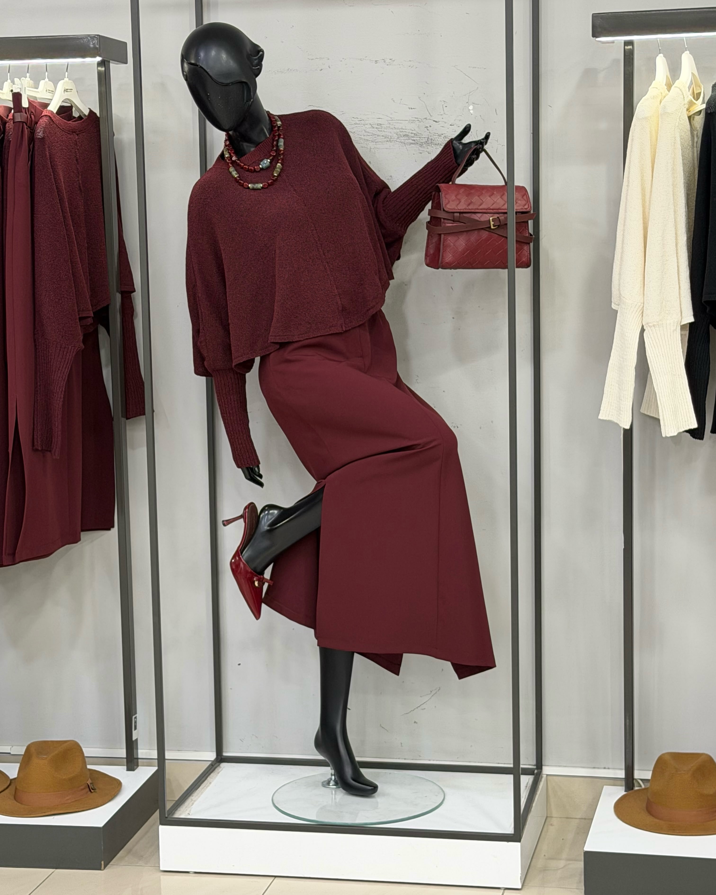 Komplet bordo bluzë dhe fund i gjatë – Drini Fashion