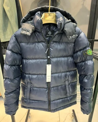 Xhaketë pufer blu Stone Island me kapuç