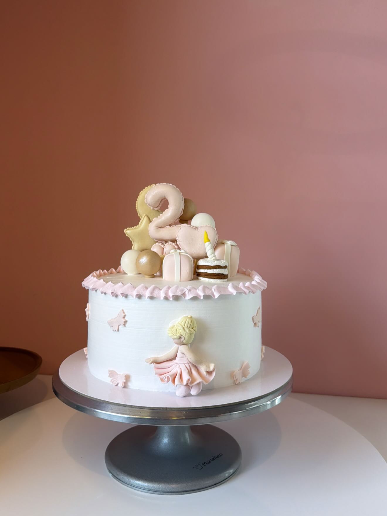 Tortë ditëlindjeje për vajza me balerinë – Edona’s Cake House (2)