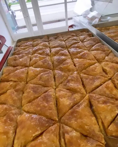 Pite tradicionale e prerë në trekëndësha