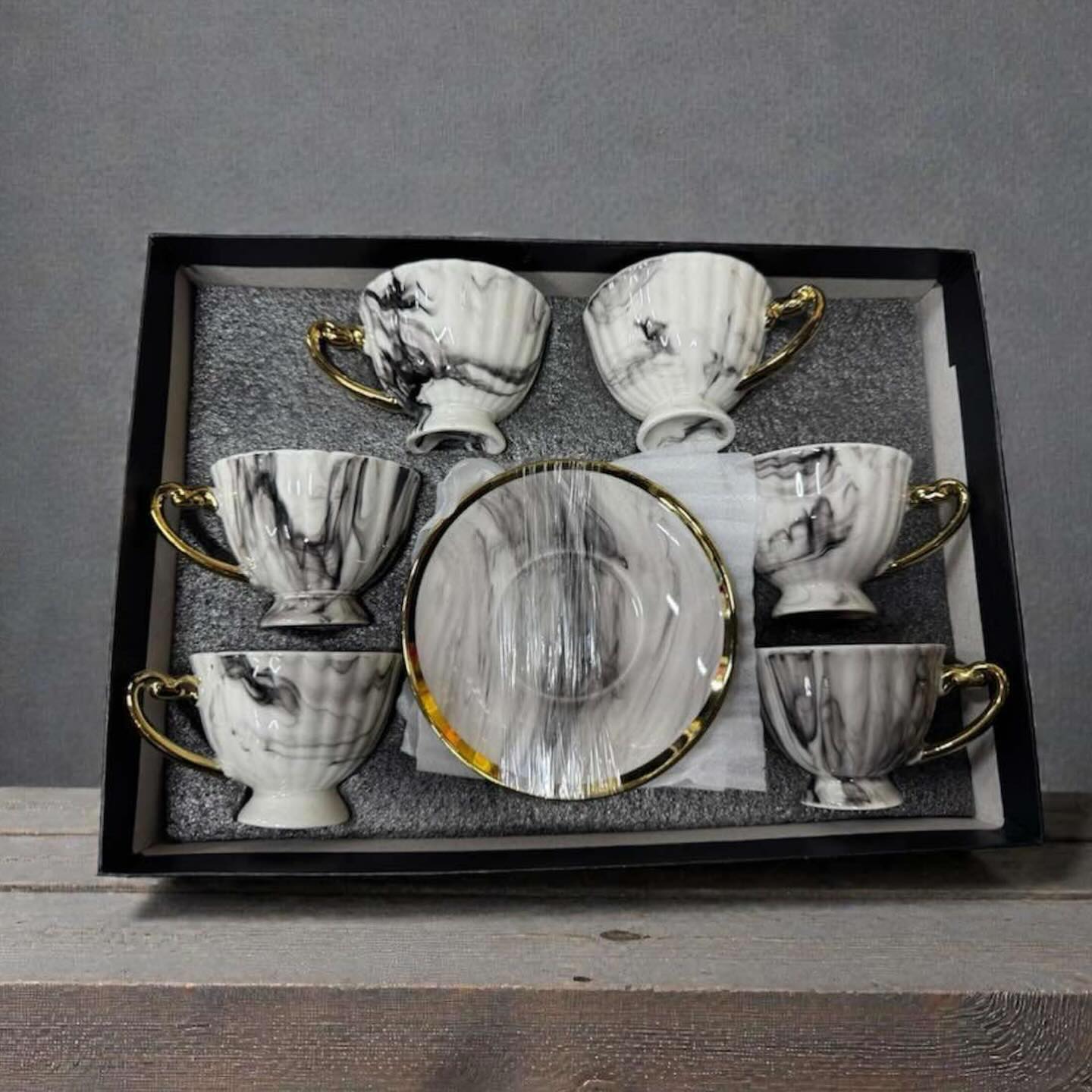 Set 6 filxhanësh mermer me ar – ERA SHOP