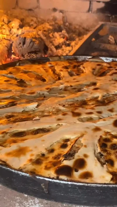 Flija tradicionale në sofrën tuaj.
