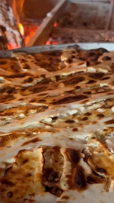 Flija tradicionale në sofrën tuaj.