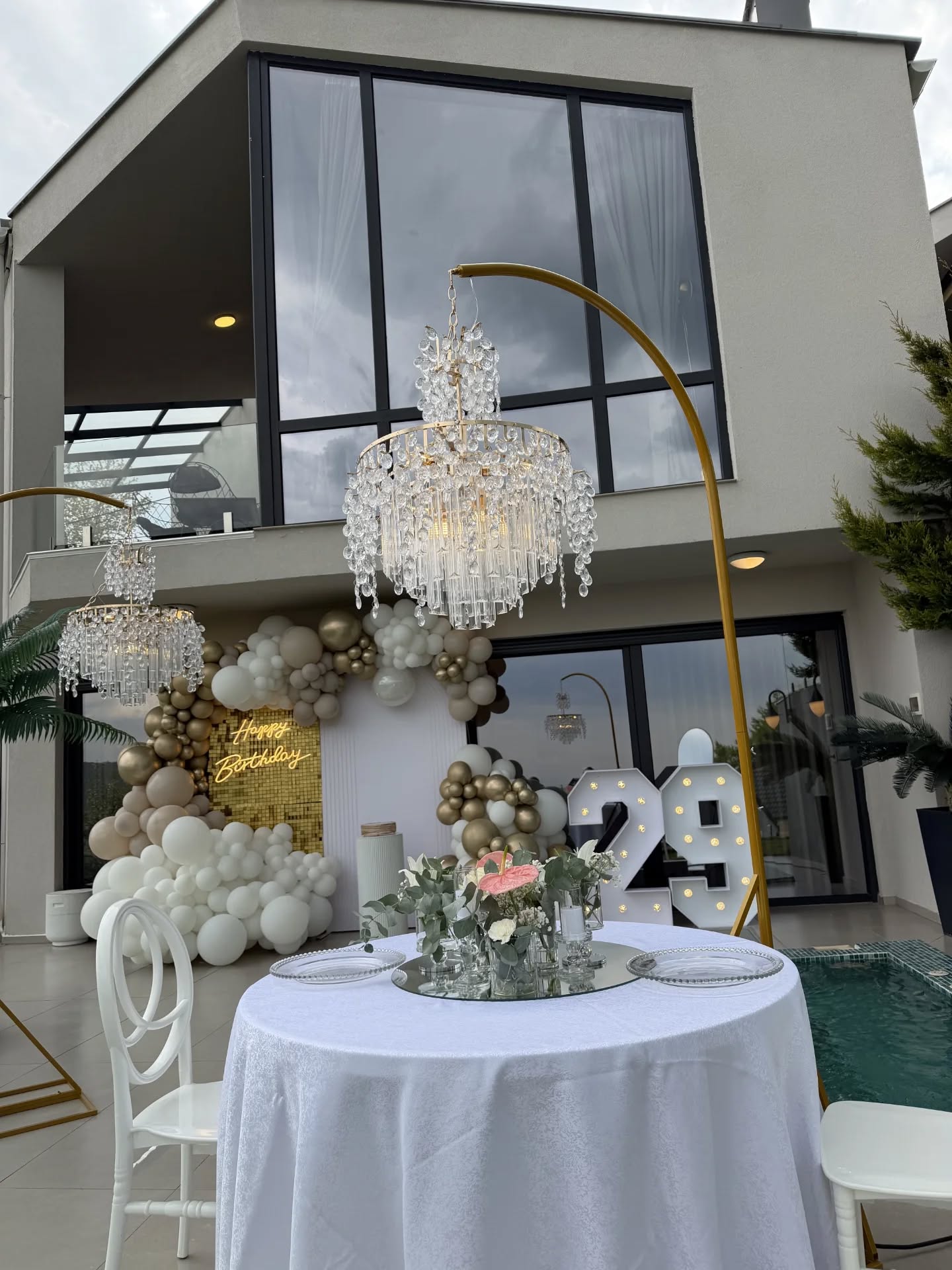 Dekor me balona për ditëlindjen e 29-të – Flowers Decor Ferizaj (3)