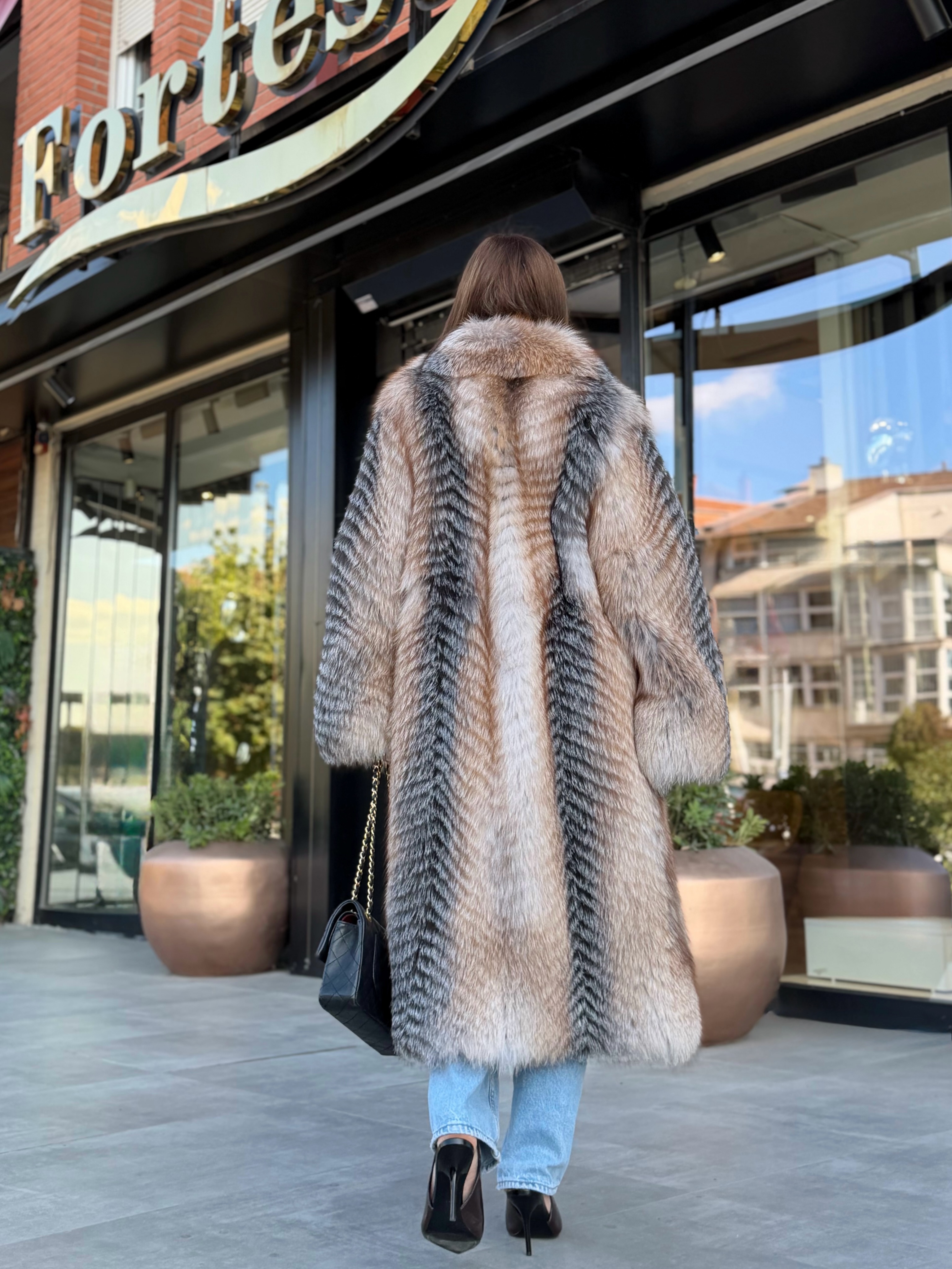 Pallto e gjatë gëzofi kafe e çelët – fortesa__boutique