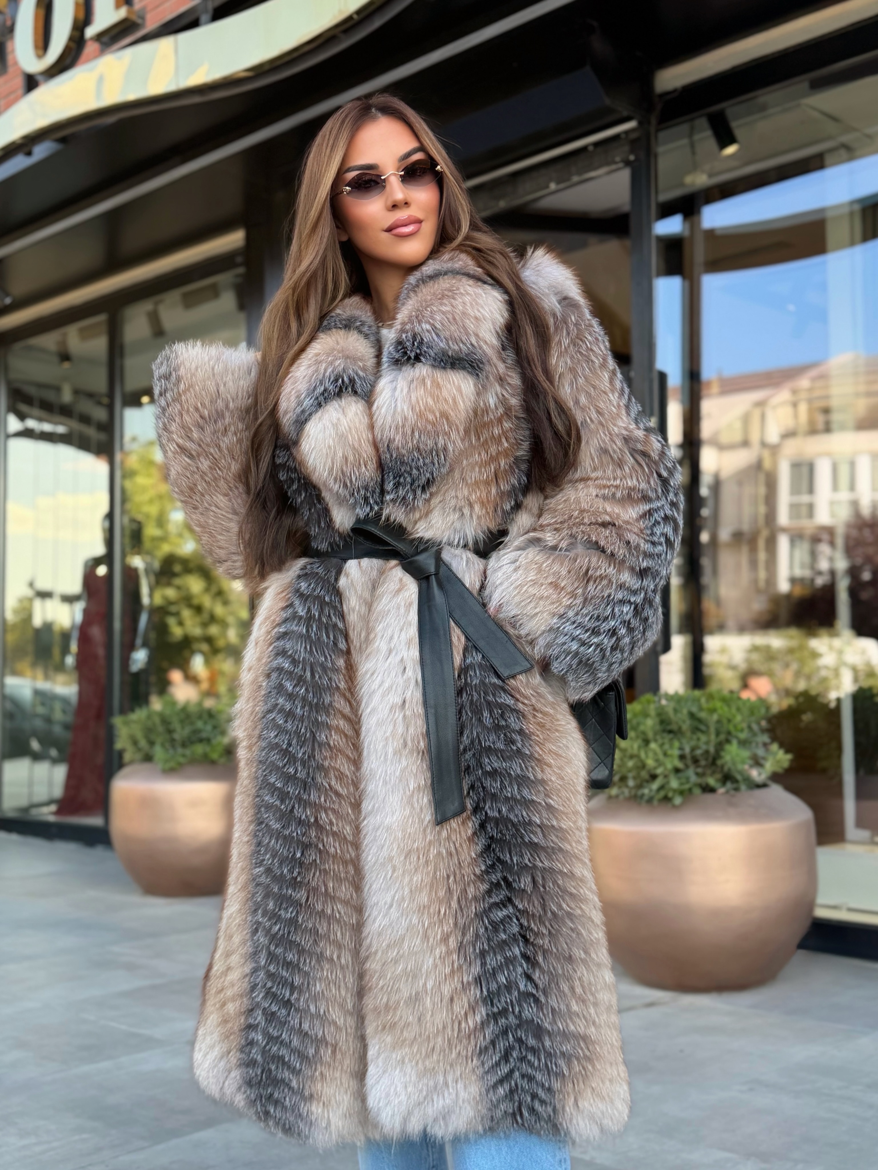 Pallto gëzofi bezhë me rrip të zi – fortesa__boutique