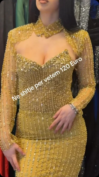 Fustan i artë me gurë dhe mëngë të gjata
