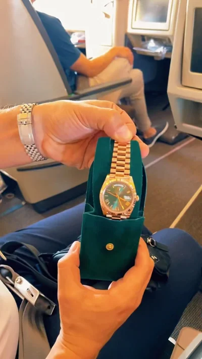 Orë Rolex Day-Date me fytyrë jeshile ulliri