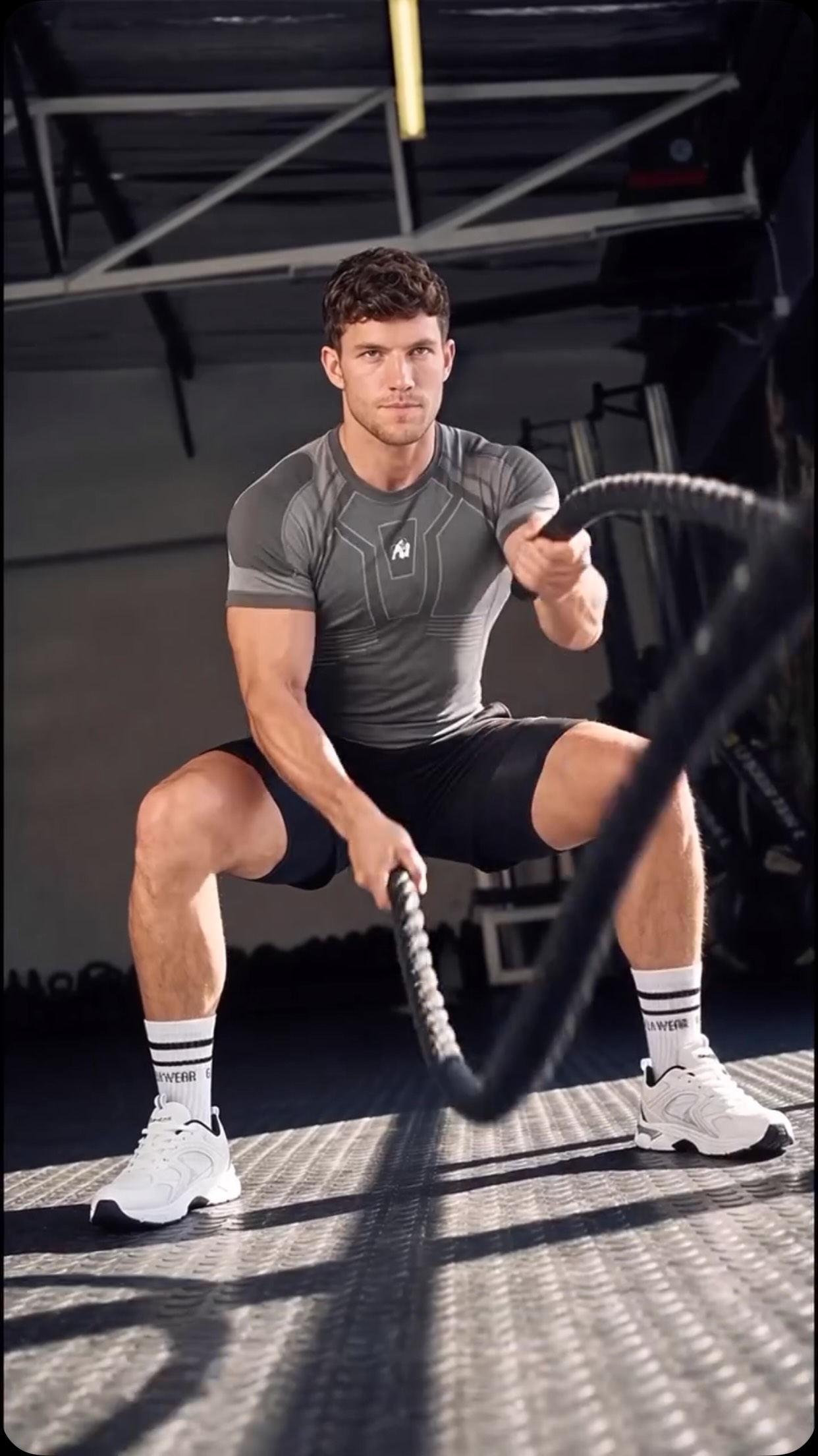 Maicë sportive gri Gorilla Wear për meshkuj – Gorilla Sport Kosova