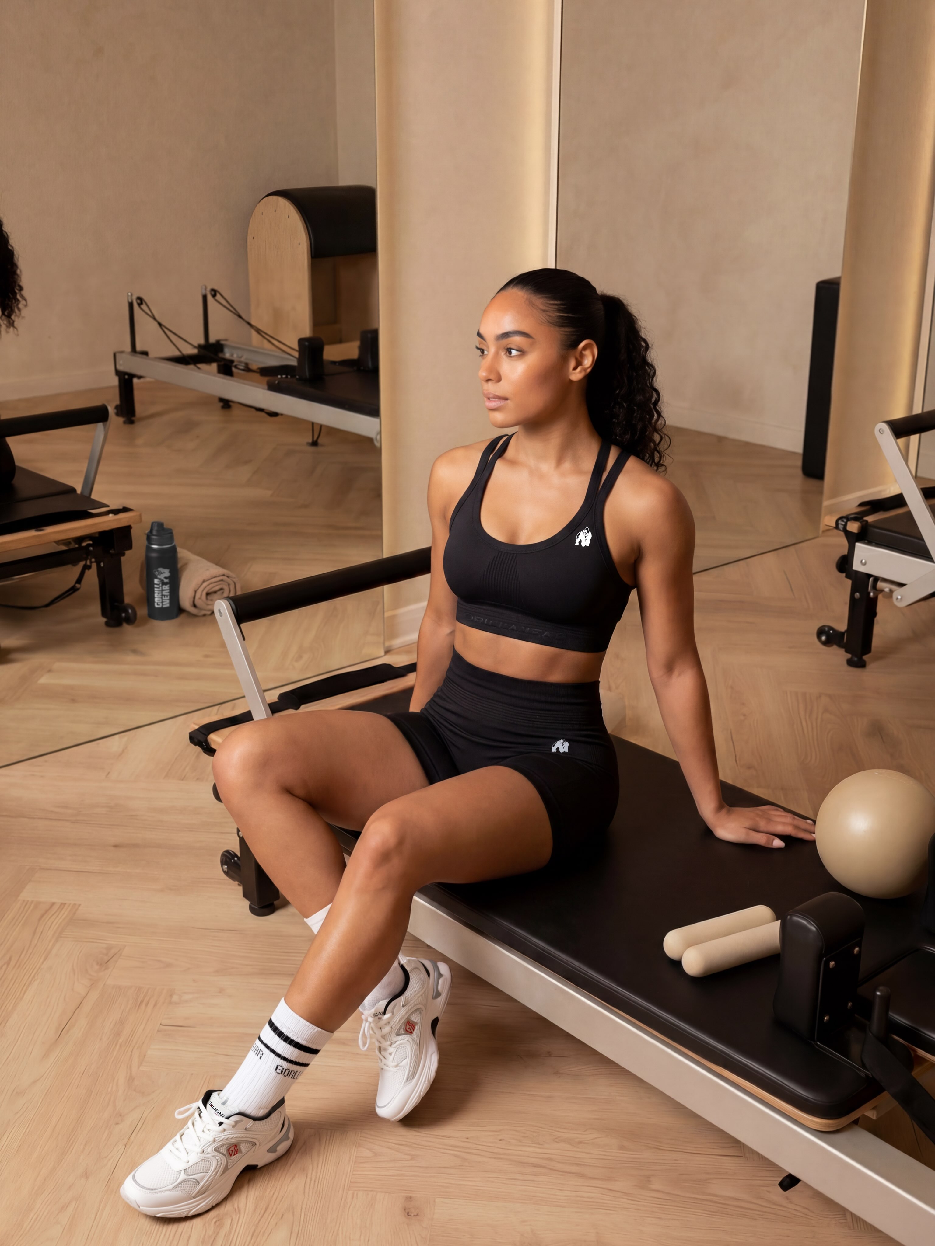 Set sportiv i zi për femra për pilates – Gorilla Sport Kosova