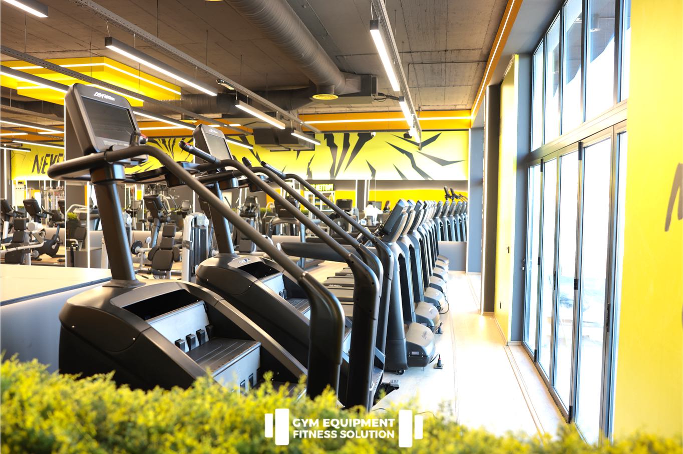 Zonë kardio me vrapues Life Fitness – GYM EQUIPMENT&FITNESS SOLUTION (3)