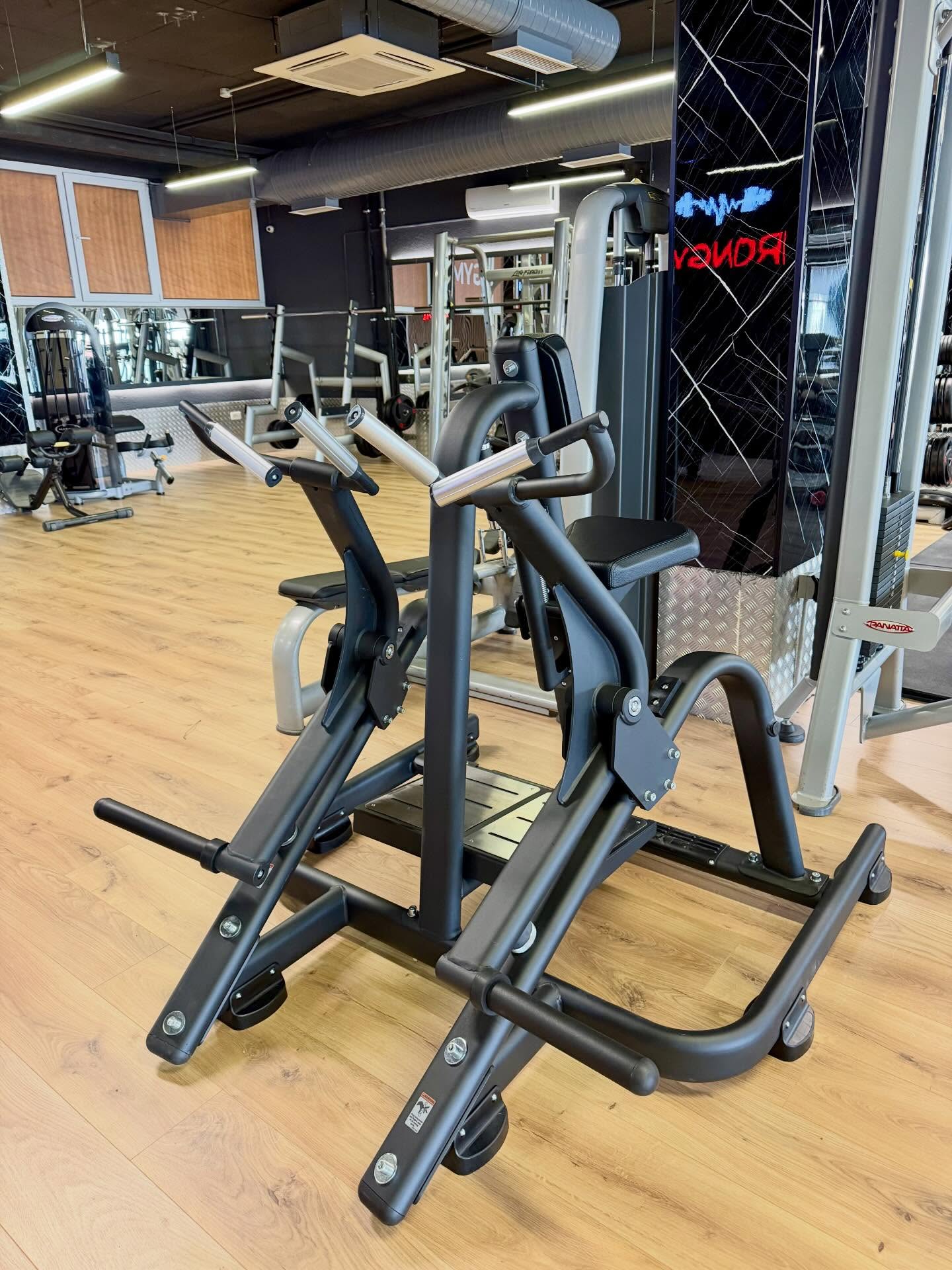 Pajisje palestre Belt Squat, Hack Squat dhe Multi Fly – GYM EQUIPMENT&FITNESS SOLUTION (2)