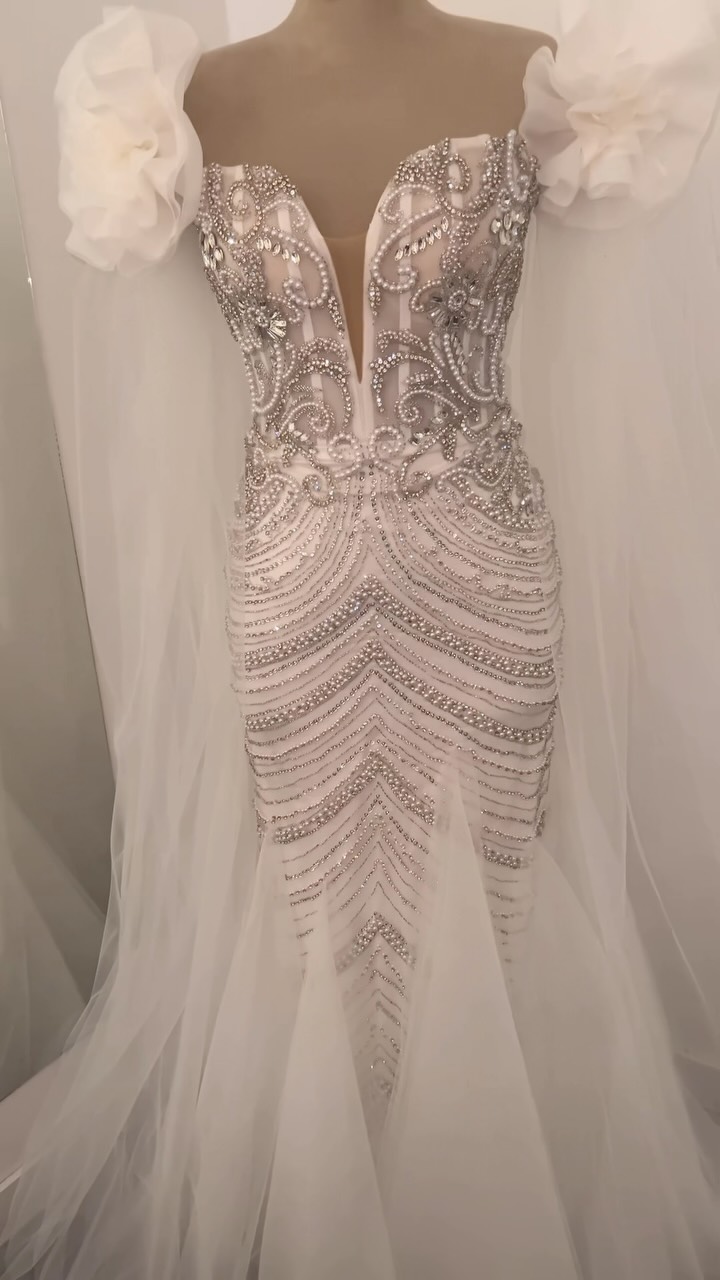 Fustan nusërie sirenë me gurë dhe tyl – Handmade Dresses Kosovo 🤍
