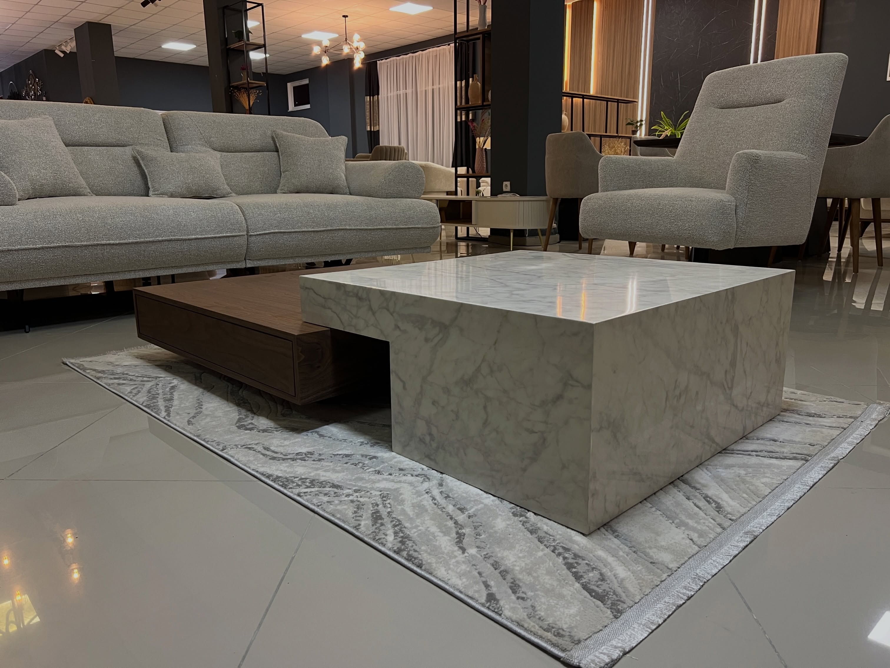 Set divanesh krem me kolltuk dhe tavolinë mesi – Imperial Home (2)