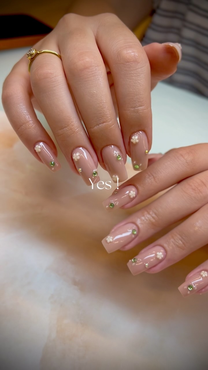 Manikyr nude me detaje ari – Jana Nails Kosova