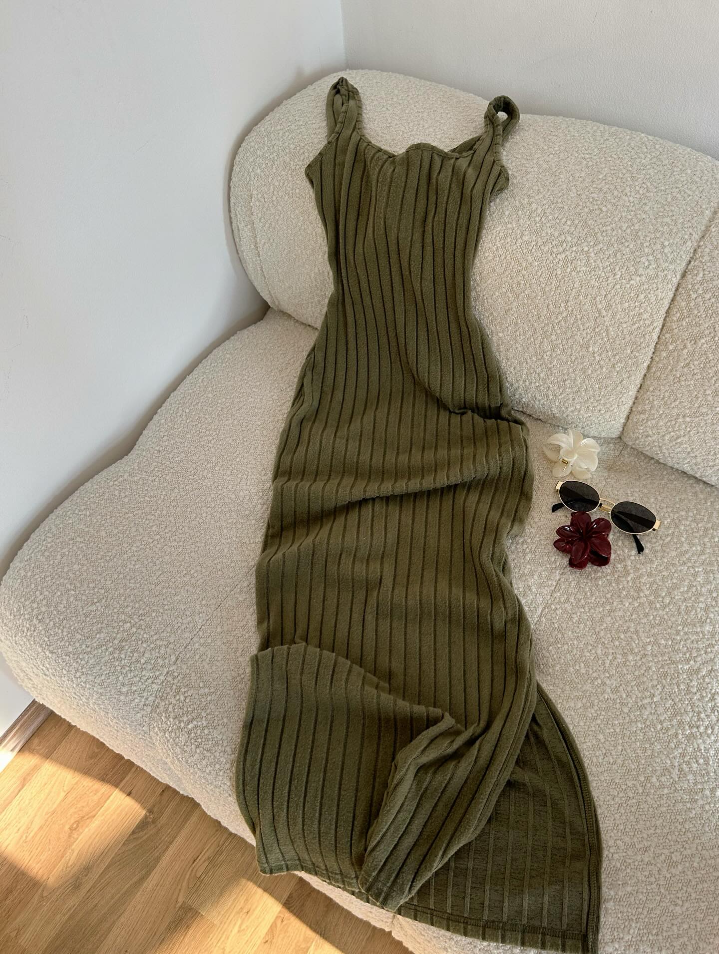 Fustan midi jeshil ulliri me tiranta, masa XS/S – Kiki & Koko Clothing Store