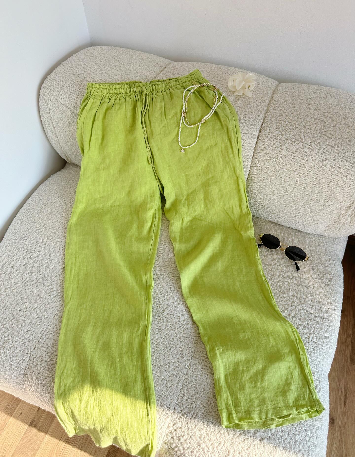 Pantallona liri jeshile të çelura, masa M/L – Kiki & Koko Clothing Store