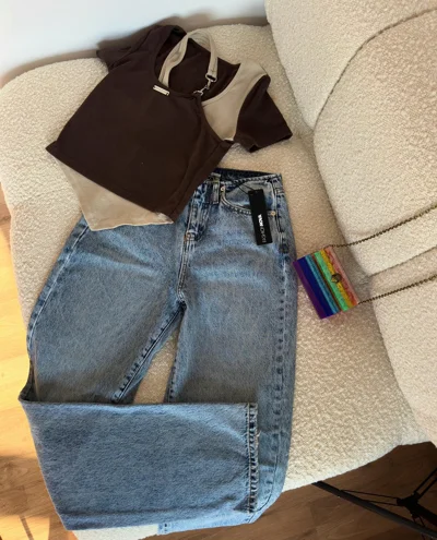 Bluzë crop kafe dhe xhinse, masa S dhe 34