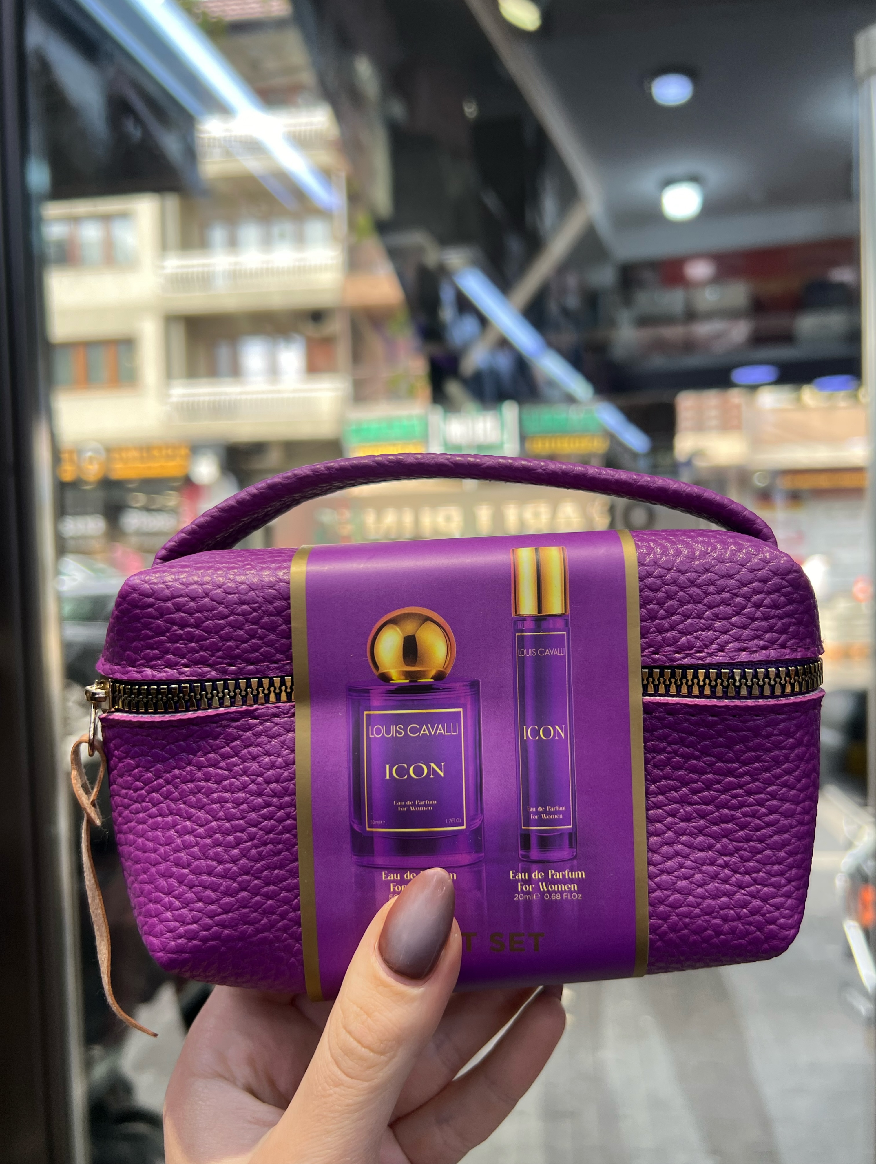 Set parfumi Louis Cavalli me çantë – kozmetikaaxe2 (2)
