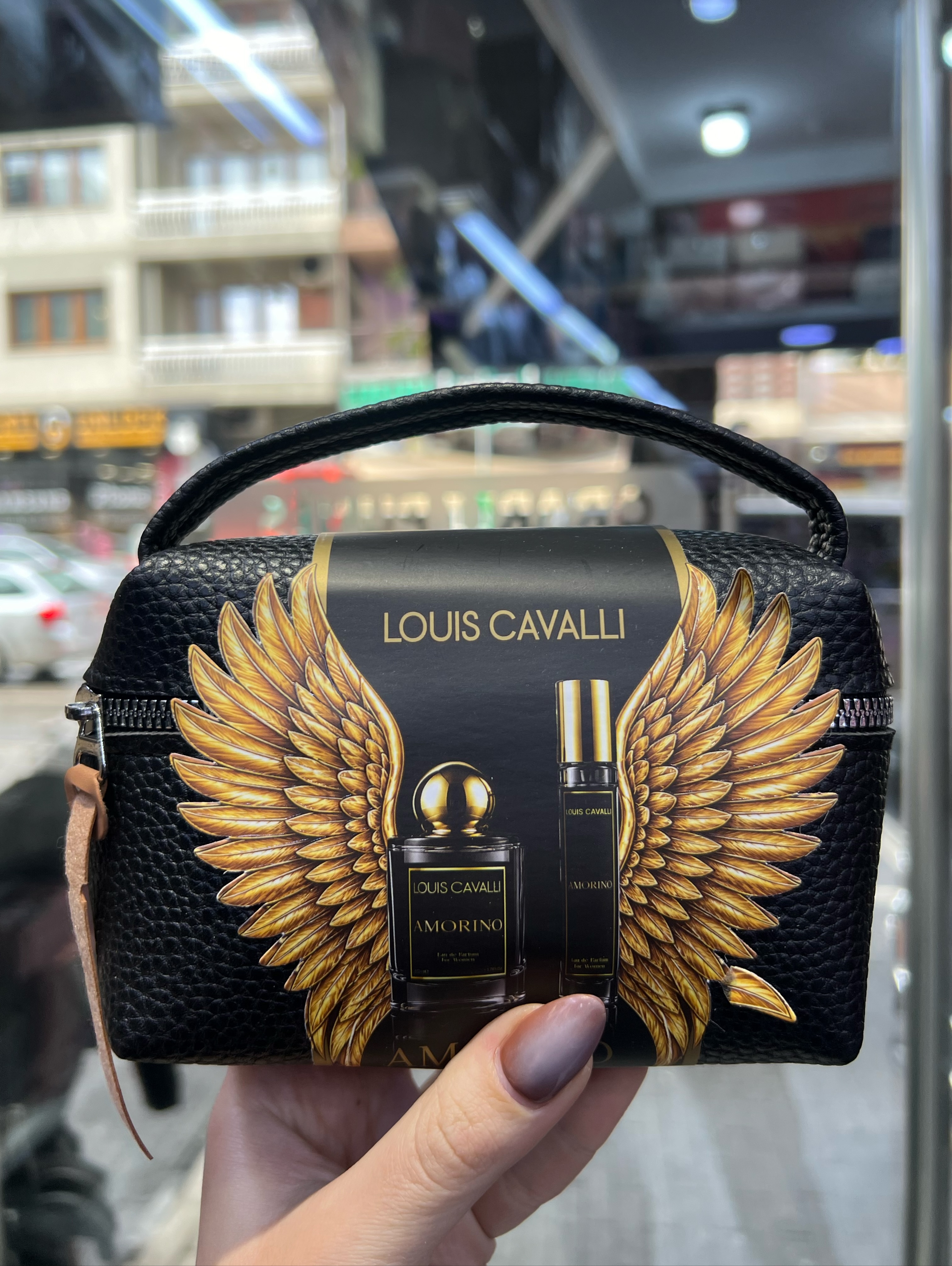 Set parfumi Louis Cavalli me çantë – kozmetikaaxe2 (3)