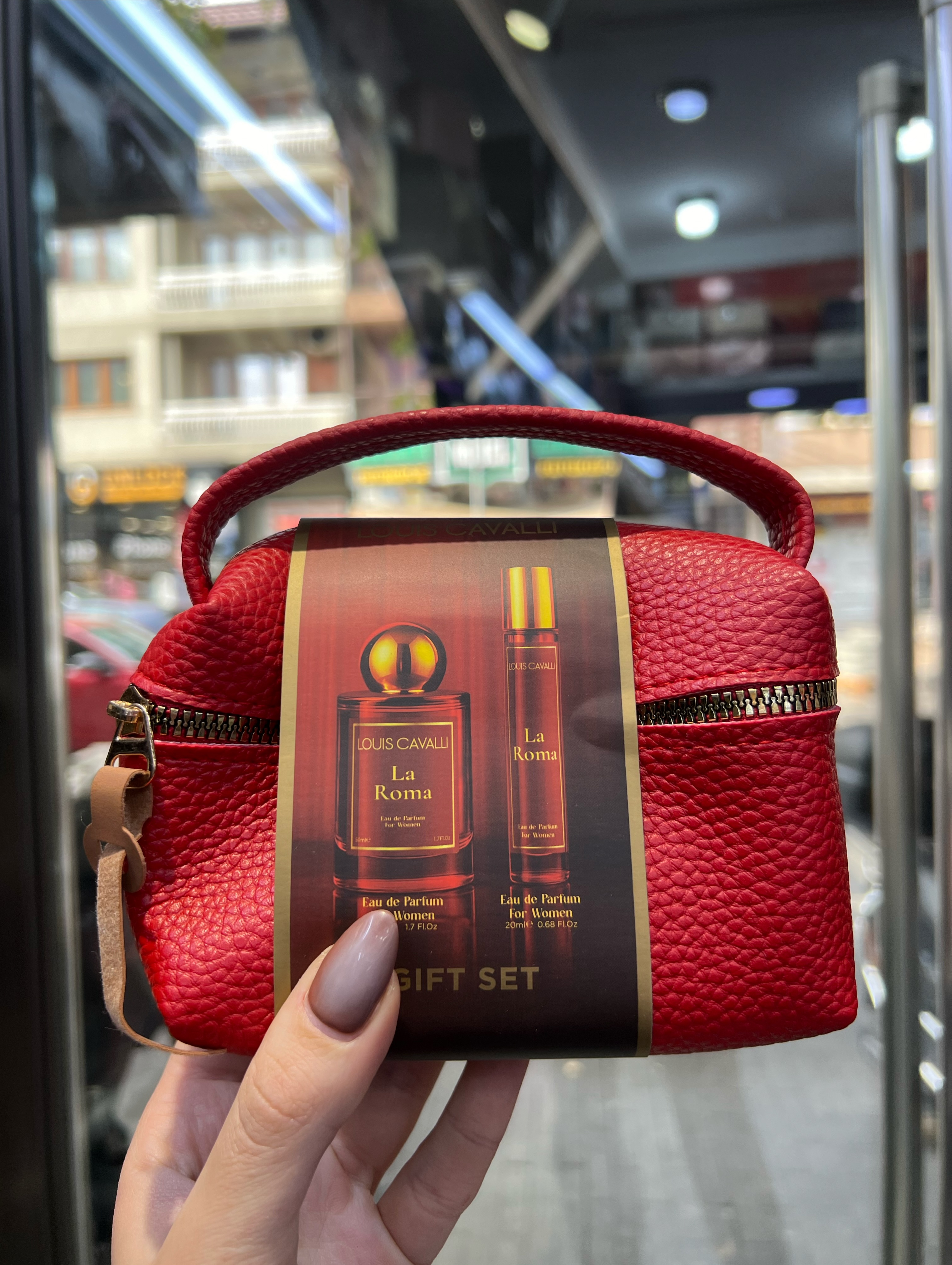 Set parfumi Louis Cavalli me çantë – kozmetikaaxe2 (4)