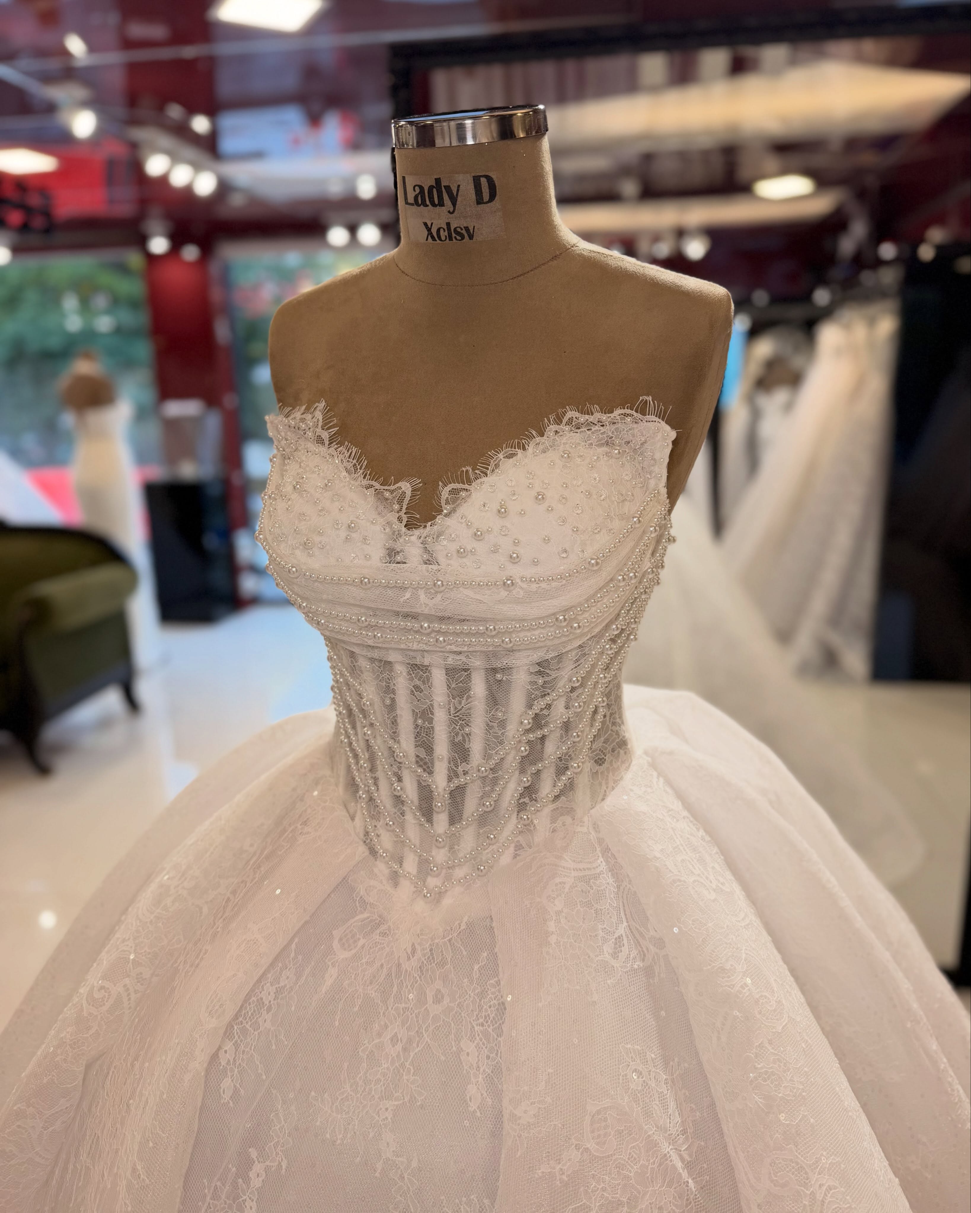 Fustan nusërie me korse dantelle – Vello / Fustana