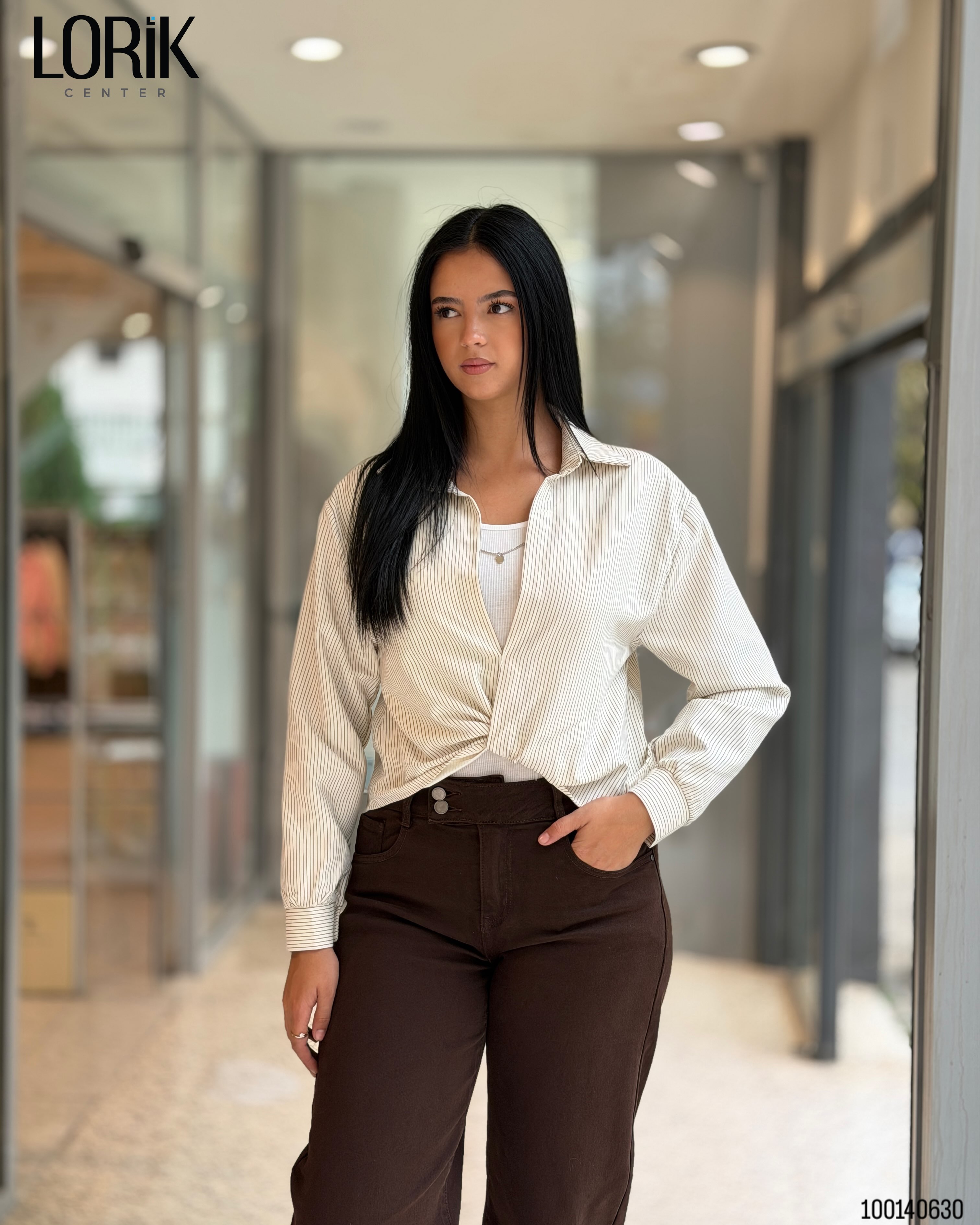 Këmishë femrash krem me pantallona kafe – Lorik Center