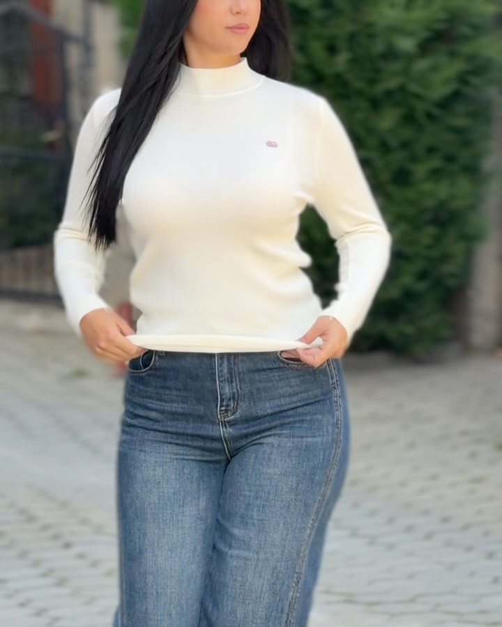Bluzë femrash e bardhë me jakë të lartë – Lorik Center (4)