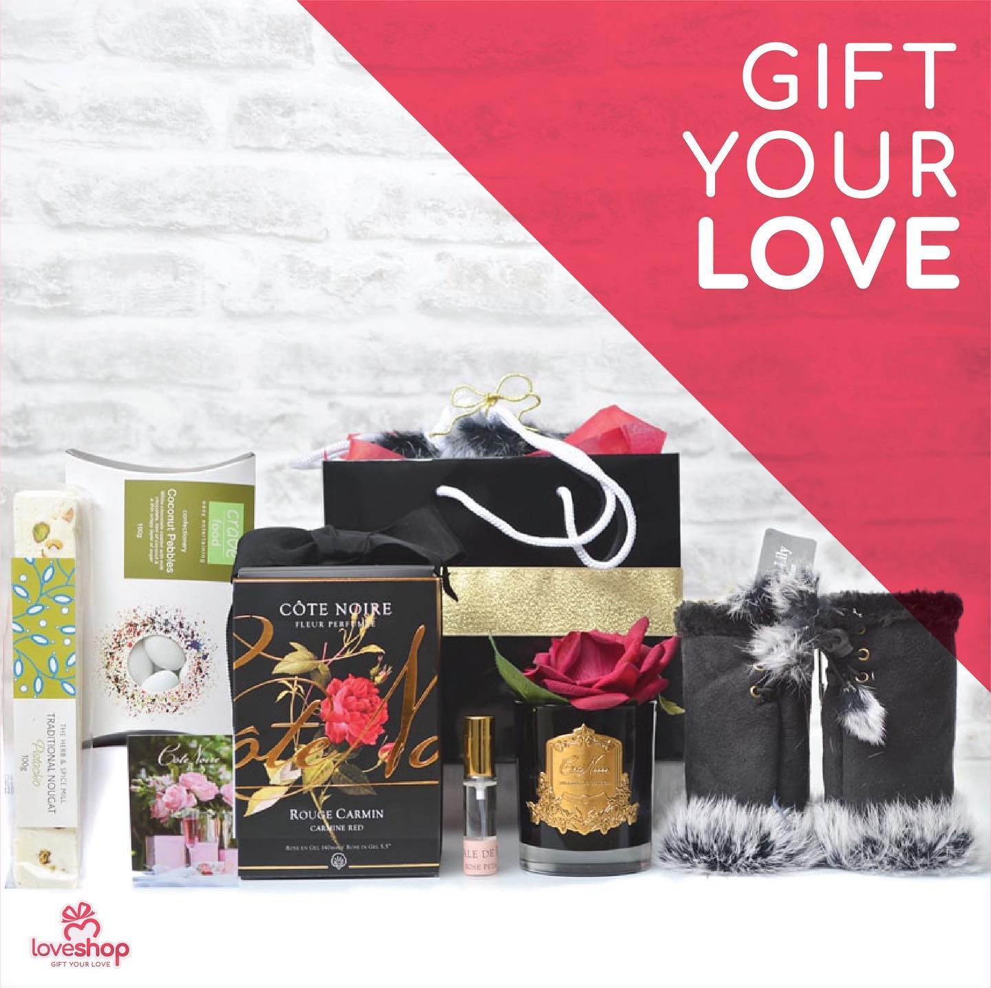 Set dhuratash me parfum dhe aksesorë – LoveShop Online Store