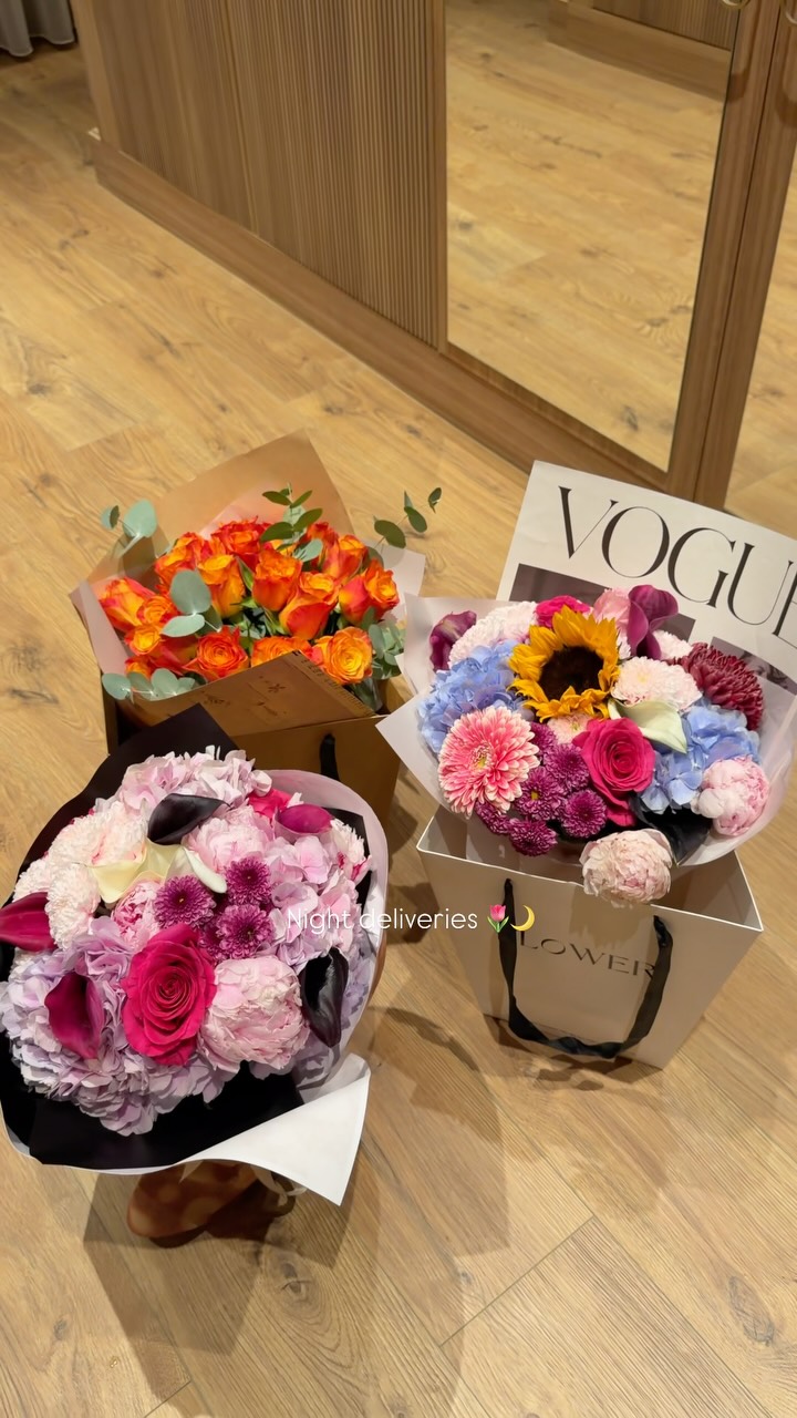Buqeta me lule të përziera me ngjyra – FLOWER SHOP