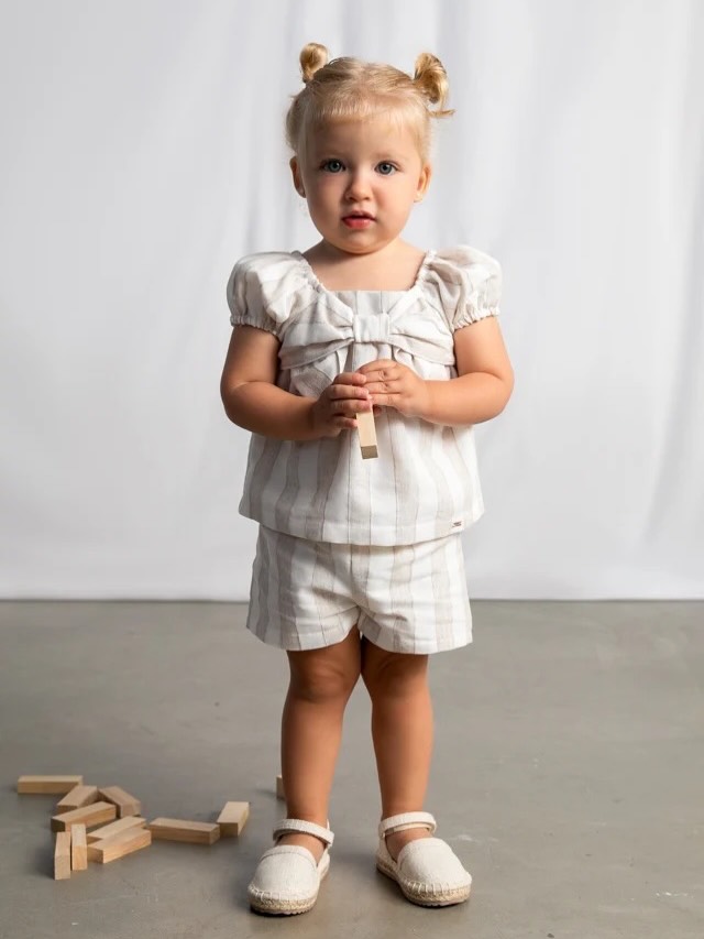 Komplet bluzë dhe shorce me vija për bebe – Mayoral Kids Fashion