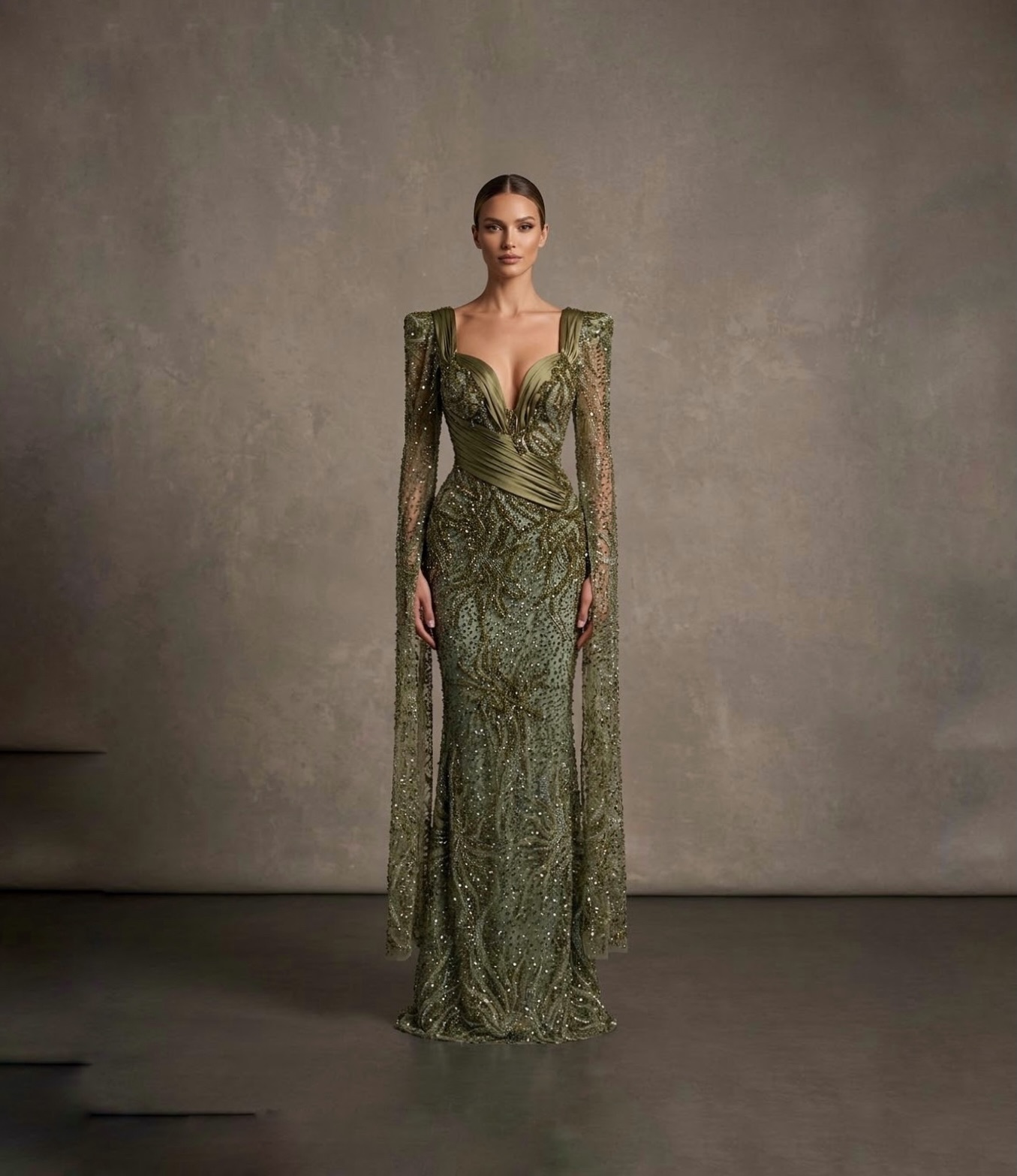Fustan i gjatë jeshil ulliri me pelerinë – MENA Fashion Official