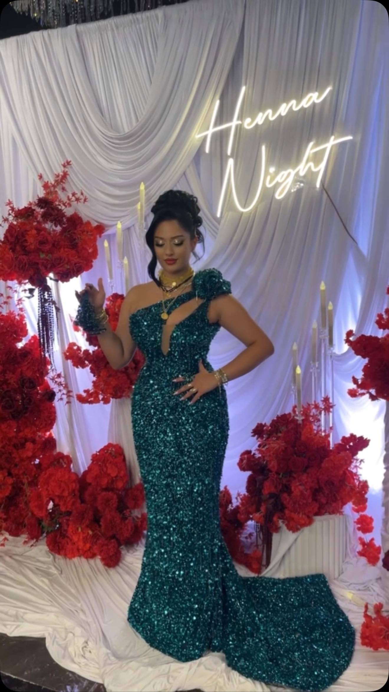 Fustan i gjatë i gjelbër me paljeta dhe bisht – Mia_Dresses