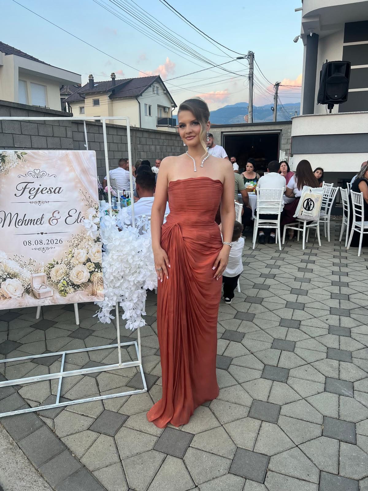 Fustan i gjatë rozë me gurë dhe jakë halter – Mia_Dresses (3)
