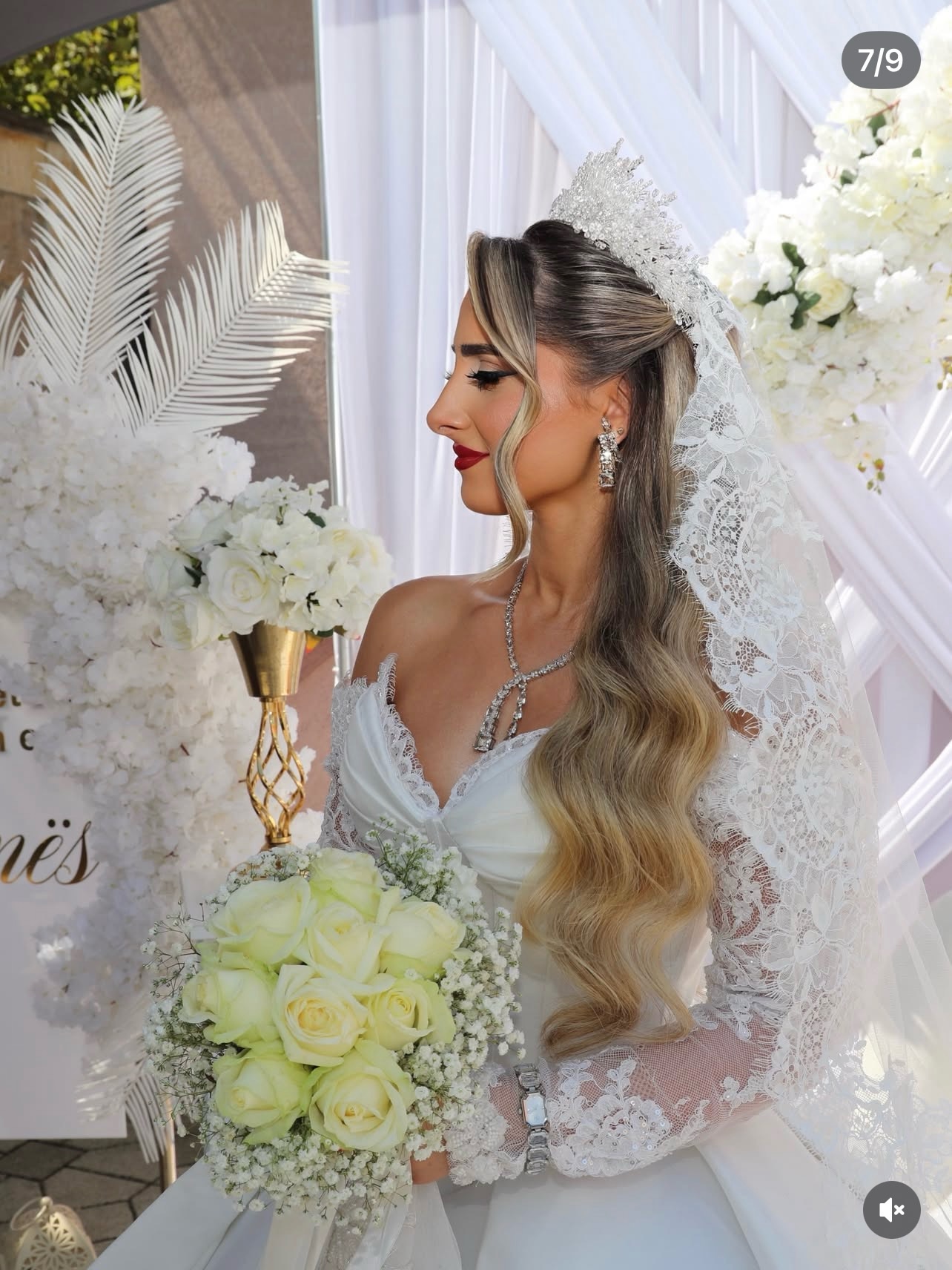 Dekor për përcjelljen e nuses me harqe të bardha – Mina Decor (3)