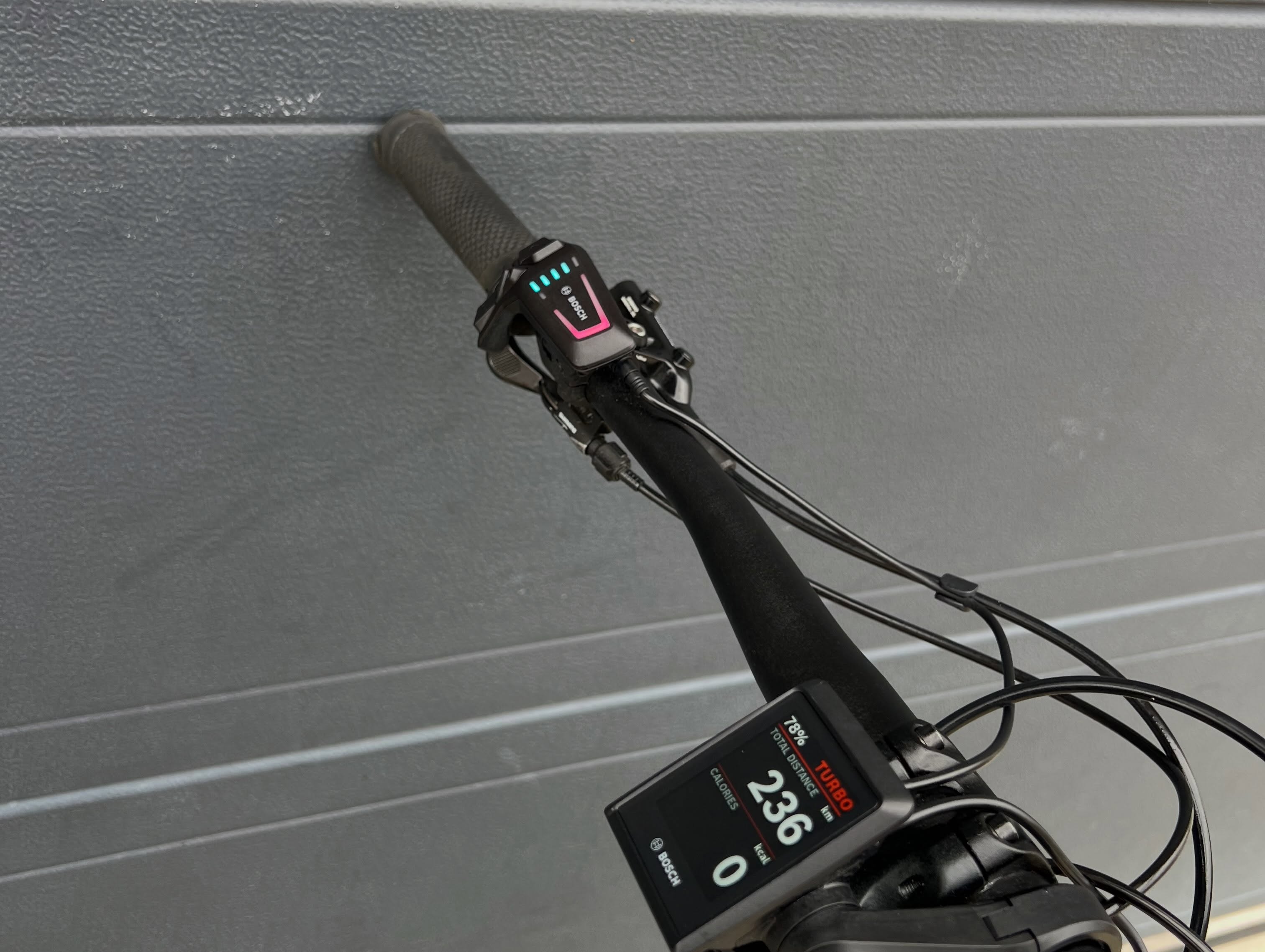 Biçikletë elektrike KTM Mullet 2024 Bosch CX – Mitrovica_bike_shop (3)