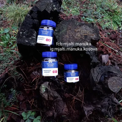 Mjaltë Manuka Health në kavanoza të ndryshme